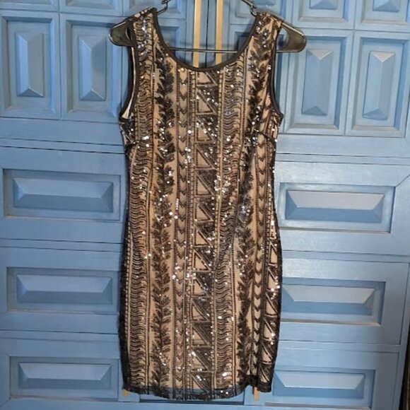 J29 EMERALD SUNDAE Black Laced Dress - Picture 1 of 4